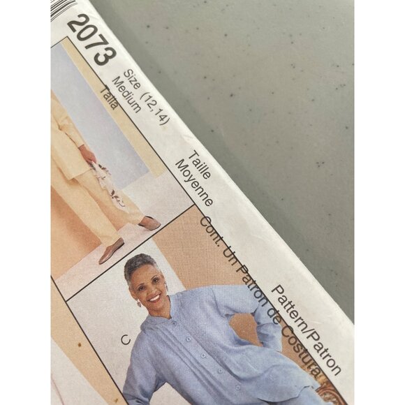 McCalls 2073 Shirt and Pants Size Medium 12-14 Sewing Pattern Mandarin Collar - Picture 6 of 7